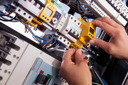circuit breaker repair costa mesa